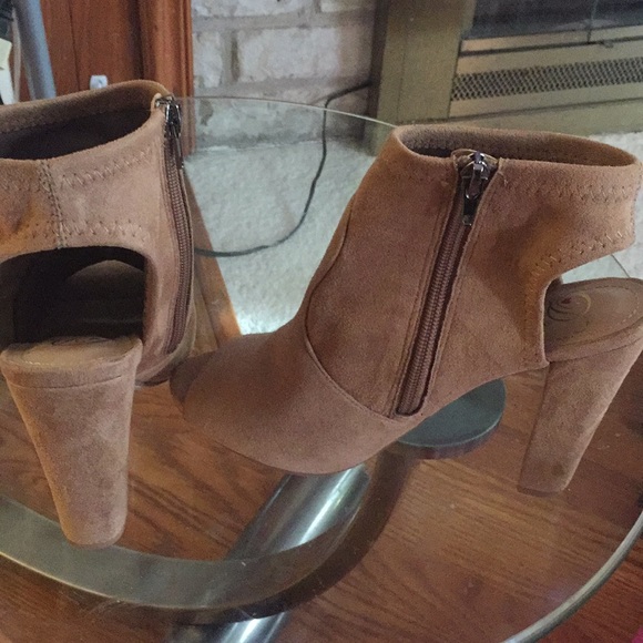 Cute high heel - Picture 2 of 3